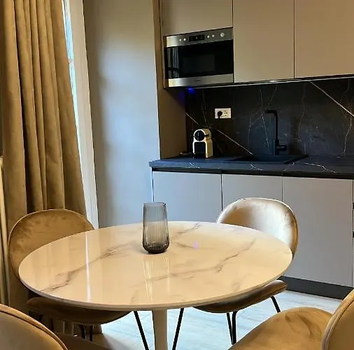 Lagrange 34 3* Turín