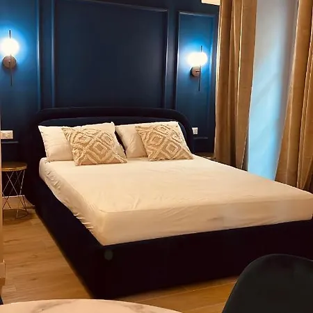 Lagrange 34 Penzion Turín