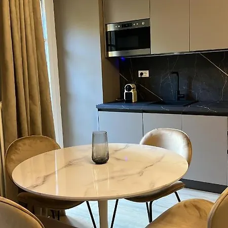 Lagrange 34 * Torino